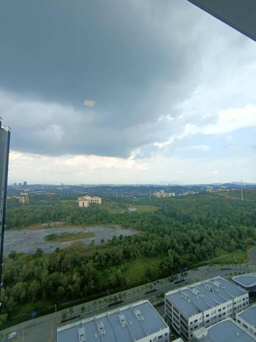 Conezion, Nice View, Beside Ioi City Mall, Opposite Hospital Serdang, Beside Uniteen And Upm, Putrajaya Exteriör bild