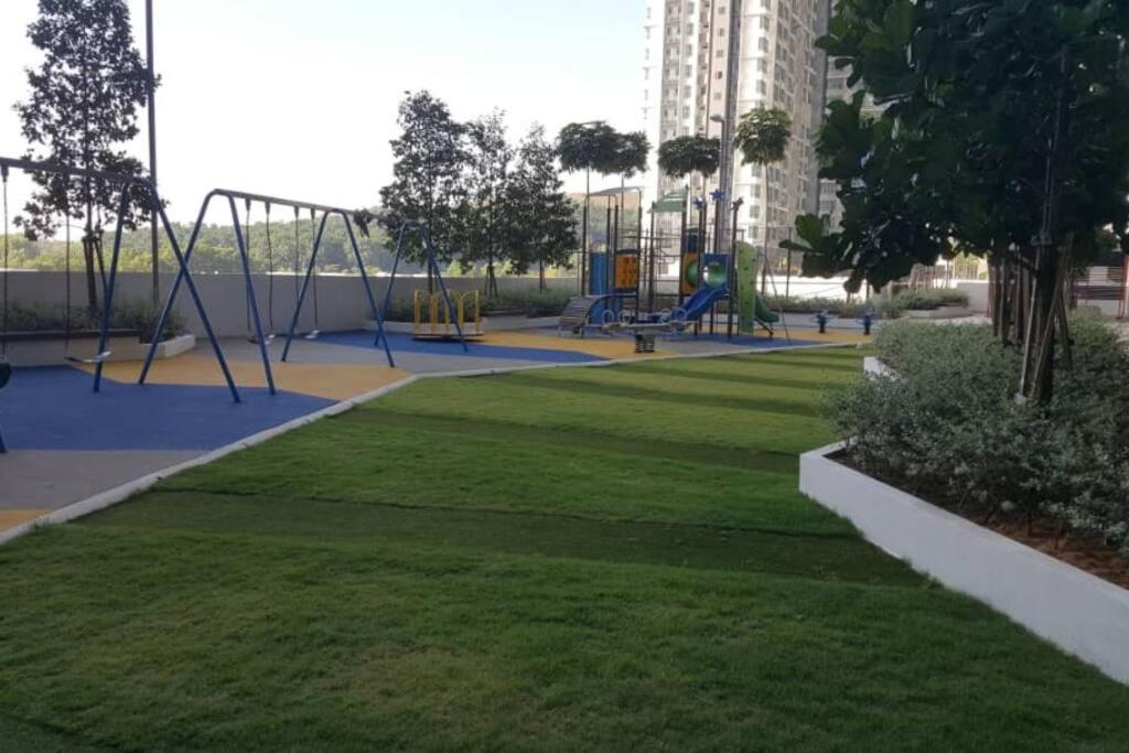 Conezion, Nice View, Beside Ioi City Mall, Opposite Hospital Serdang, Beside Uniteen And Upm, Putrajaya Exteriör bild